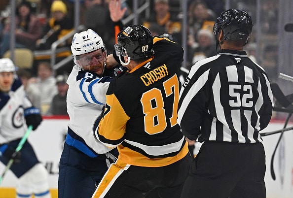 Jesse Puljujärven ilme oli näkemisen arvoinen – NHL-tähdet tappelivat