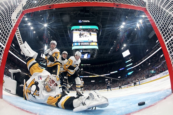 Suomalaisvahti farmiin - kovapalkkainen veskari teki karmean paluun NHL:ään Suomalaisvahti farmiin – kovapalkkainen veskari teki karmean paluun NHL:ään