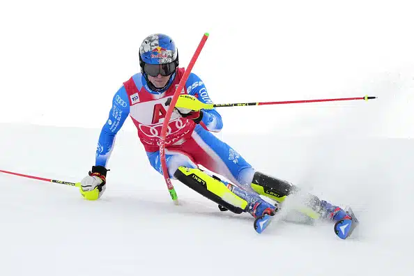 Raju ulosajo – ranskalaistähti rysäytti päin porttia