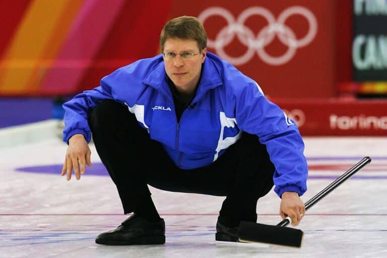 Paavo Arhinmäki Suomen olympialegendan elinkeinon tiellä