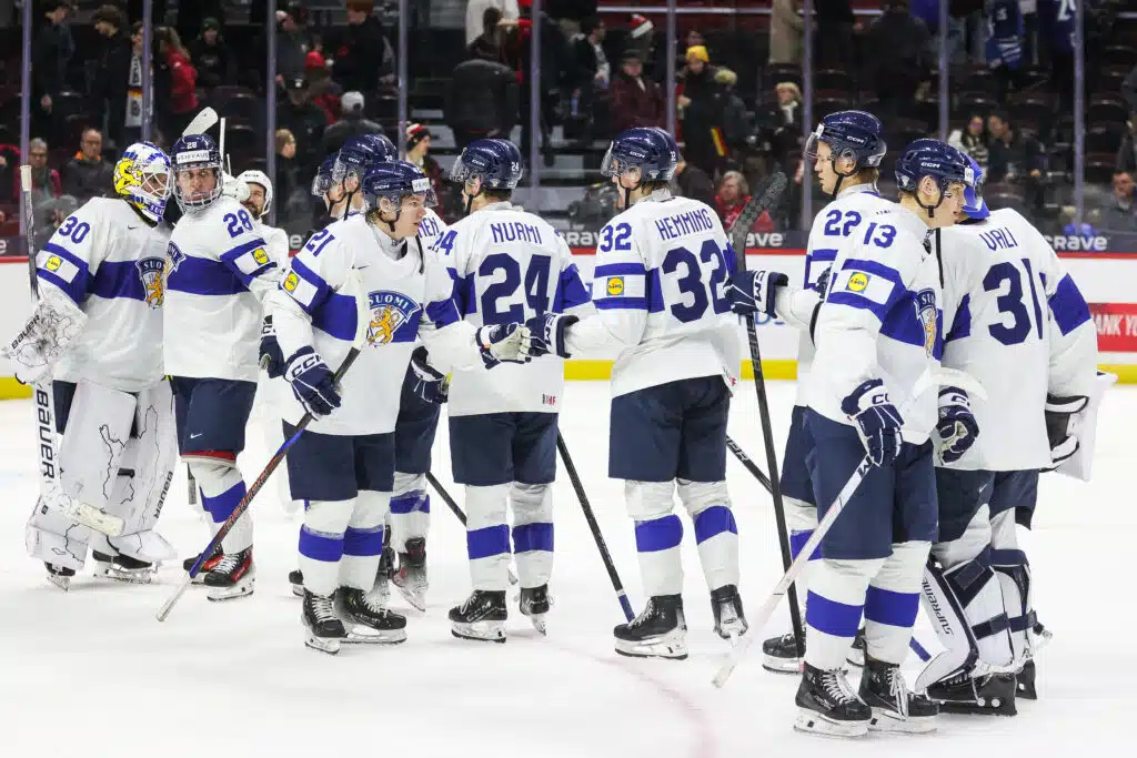 Tässä on Suomen lohko nuorten MM-kiekossa