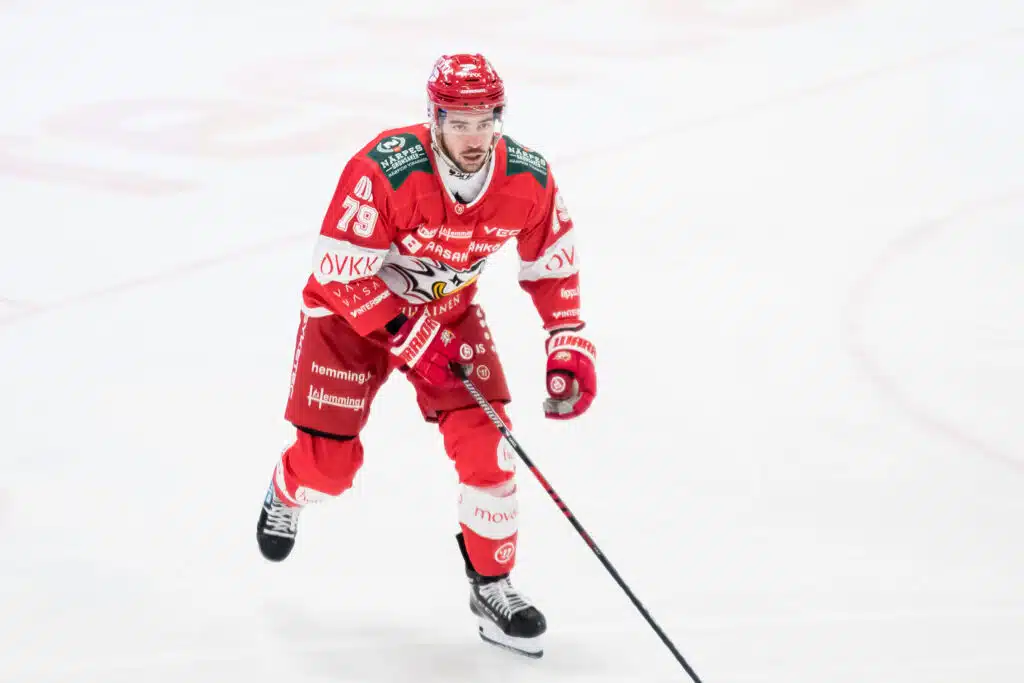SM-liigaseuran hyökkääjä halusi repiä sopimuksen – palaa kotimaansa pääsarjaan