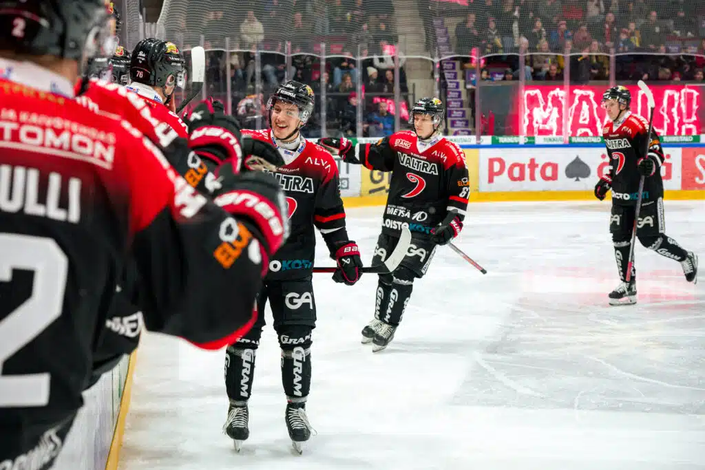 JYP tarjosi shokkihoitoa SM-liigassa – ”Meillä oli huono startti viikkoon”