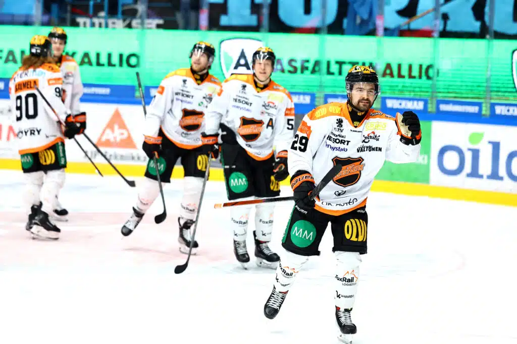 SM-liigan seura löi pöytään merkittävän pelaajasopimuksen