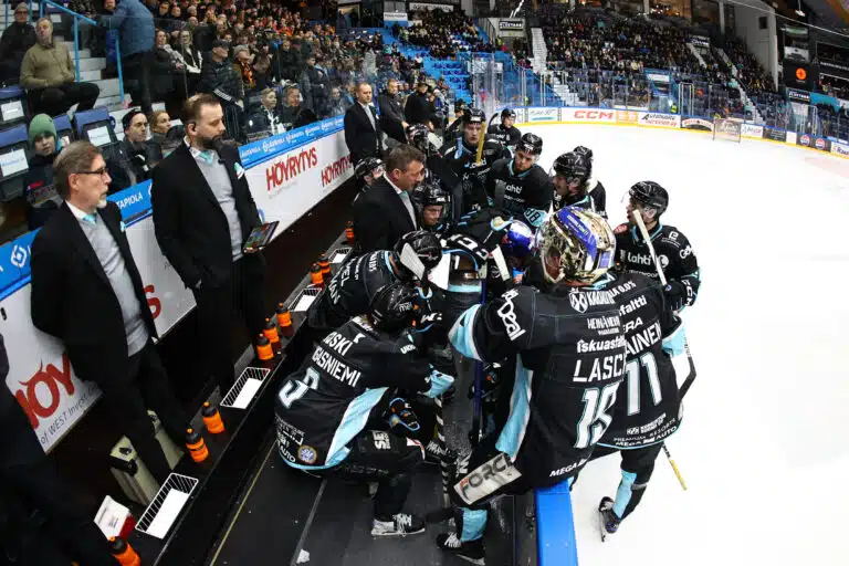 SM-liigan jäähykuningas sai lähtöpassit