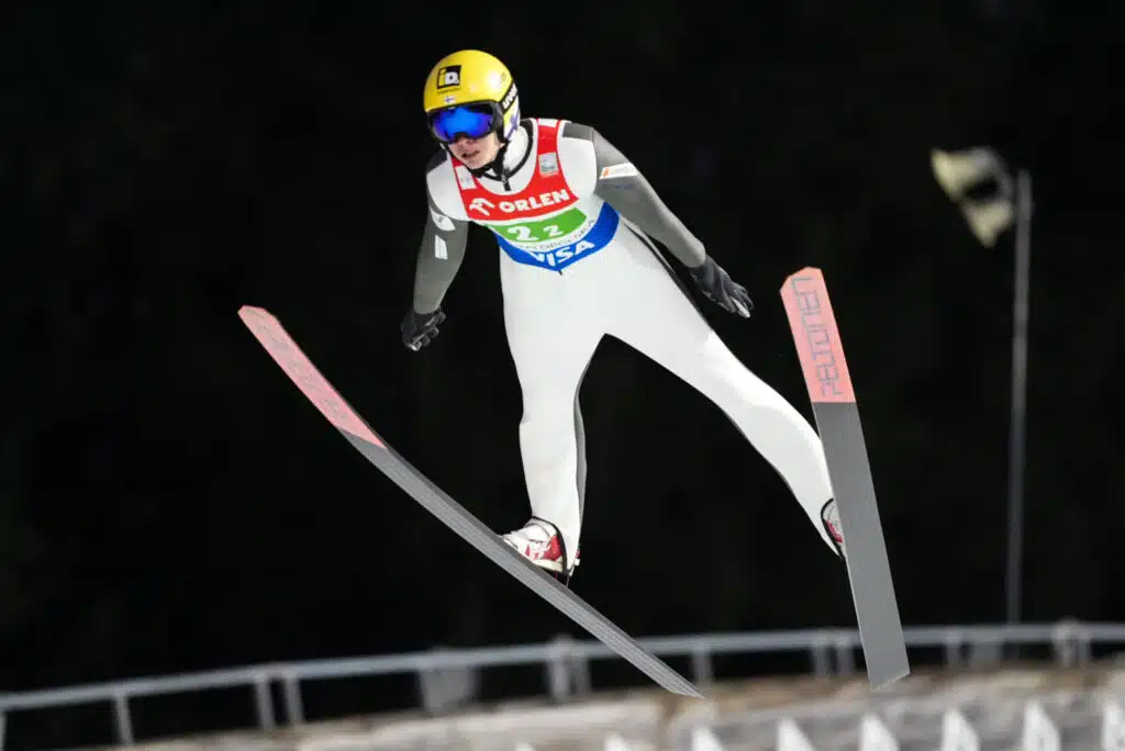 Suomelle historiallinen mäkisijoitus maailmancupissa