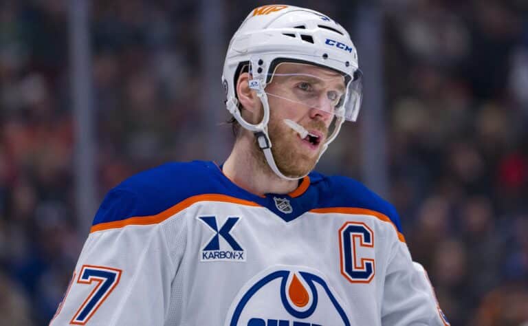 NHL:ssä nähtiin mieletön ottelu – Connor McDavidin huipputehot eivät riittäneet