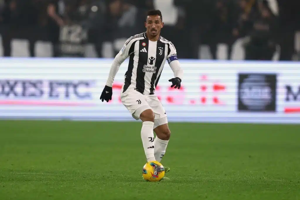 Kaksinkertainen Mestarien liiga-voittaja sai tylyt potkut seurastaan