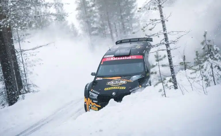 Musertavaa ylivoimaa Esapekka Lapilta