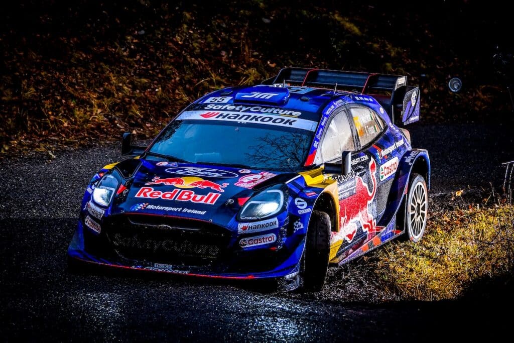 WRC-yllättäjä vertaa itseään Sami Pajariin – ”Olen pystynyt vastaamaan hänen vauhtiinsa” WRC-yllättäjä vertaa itseään Sami Pajariin – ”Olen pystynyt vastaamaan hänen vauhtiinsa”