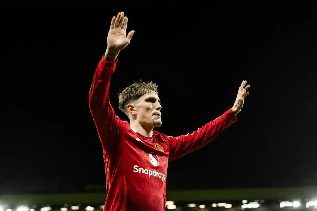 ManU pyytää posketonta hinta hyökkääjästä – Napolin mitta alkaa olla täynnä