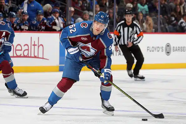 Mikko Rantanen lähti – nyt toiselle suomalaiselle NHL-tähdelle satelee kehuja