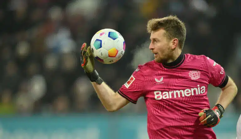 Bayer Leverkusen pysytteli Bayern Münchenin kannoilla – Lukas Hradeckyn unelma nollapelistä meni