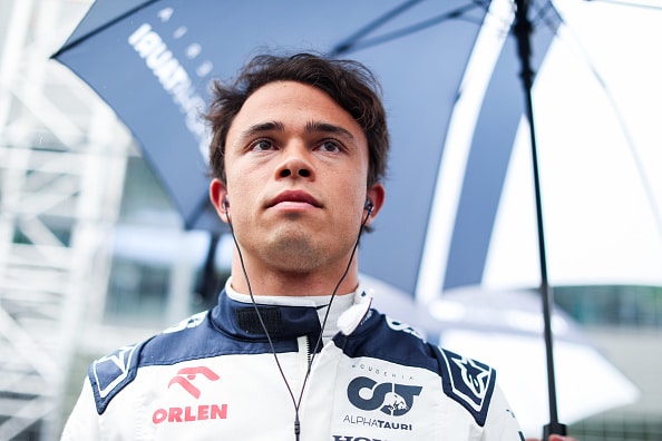 F1-kuljettaja sai pikapotkut ja häntä kutsuttiin "suurimmaksi virheeksi" - näin hän kommentoi nyt F1-kuljettaja sai pikapotkut ja häntä kutsuttiin ”suurimmaksi virheeksi” – näin hän kommentoi nyt