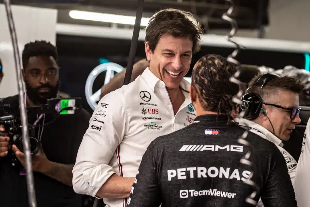 Toto Wolff ei jää ikävöimään Lewis Hamiltonia – ”Se oli oikea meille molemmille”
