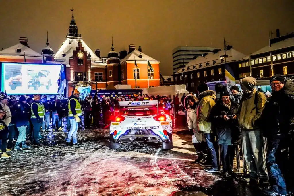 Rallin MM-sarjan sensaatio joutuu kovaan paikkaan – tällaista hän ei ole ennen kokenut