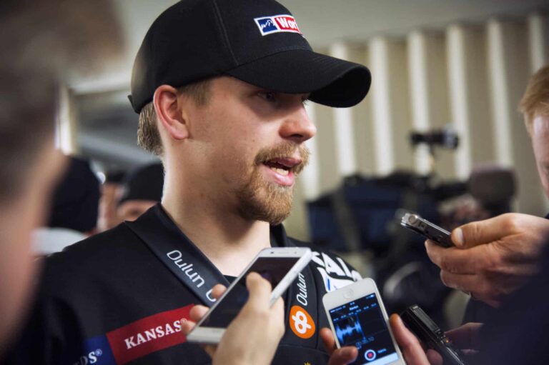 Nuorten Leijonien valmennusryhmään muutoksia – entinen NHL-tähti mukaan