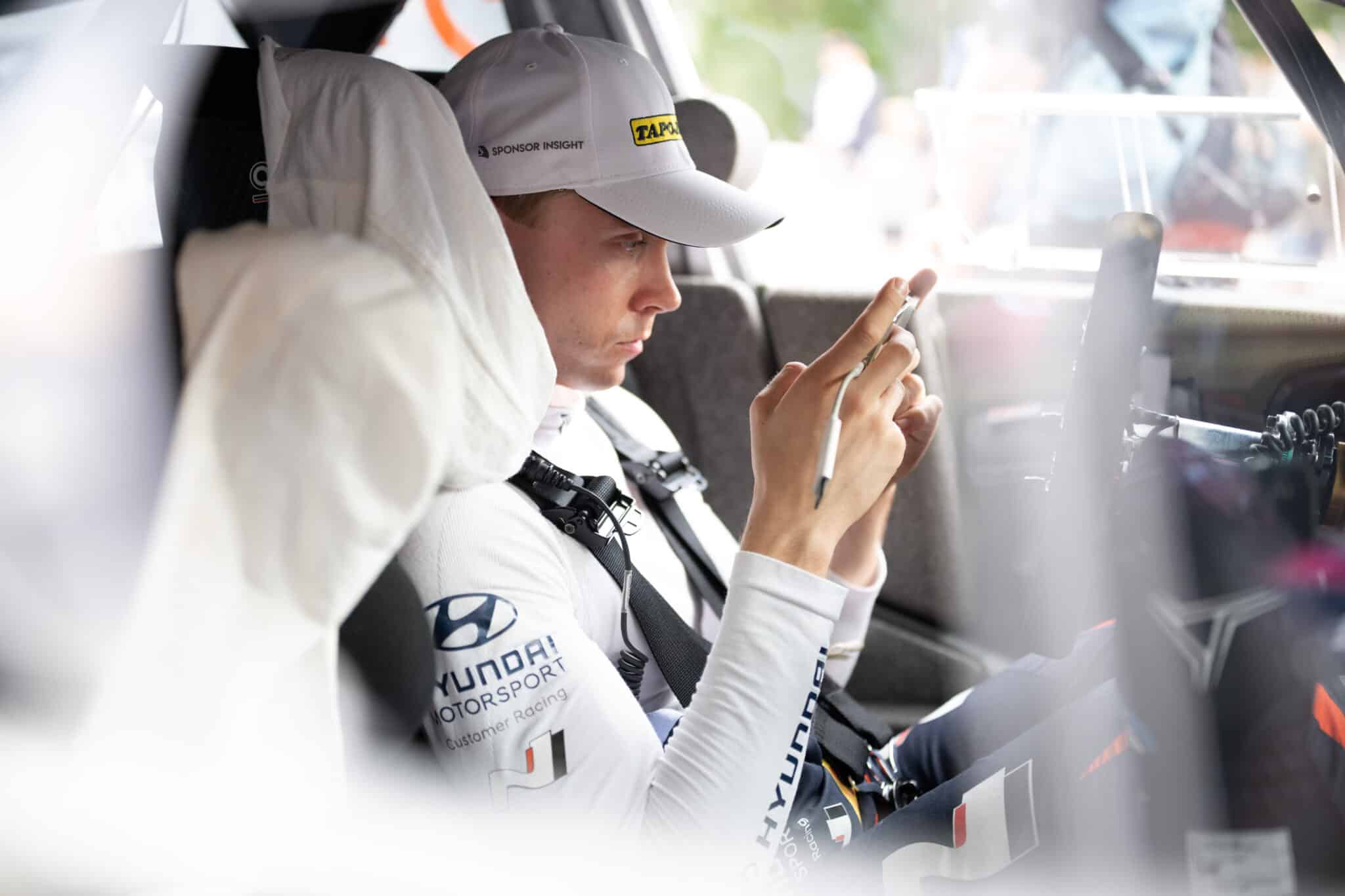 Suomalaiskuski teki valtavan virheen Sardinian MM-rallissa – ”Ralli on ohi”