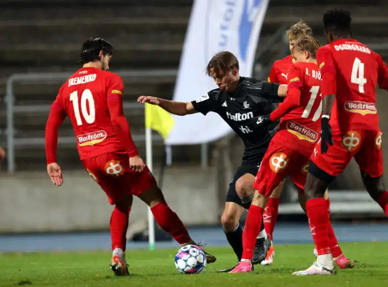 Veikkausliiga-seuralle uusi päävalmentaja