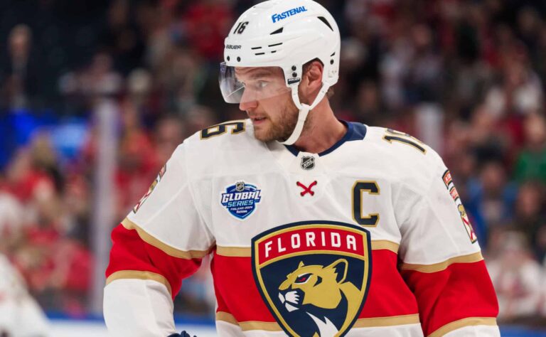 Aleksander Barkov ravisteli Panthersin hereille - "Tämä on meidän kapteenimme" Aleksander Barkov ravisteli Panthersin hereille – ”Tämä on meidän kapteenimme”