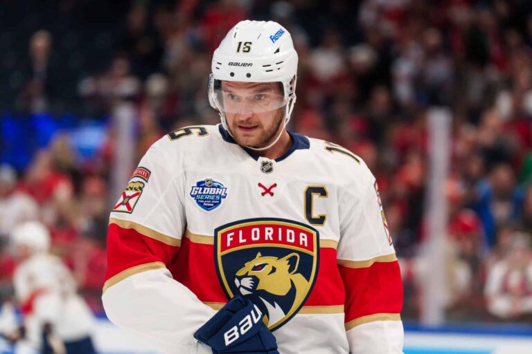 Aleksander Barkovin Panthers on pulassa – näin päävalmentaja kommentoi tilannetta