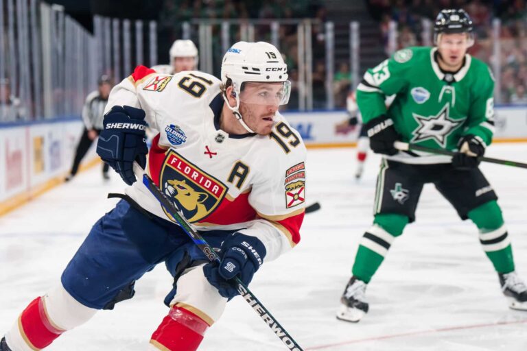 Floridan NHL-tähdeltä kovia puheita – paljasti mitä tapahtui vaihtopenkillä
