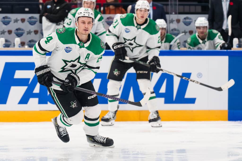 Miro Heiskanen ei pelaa Leijonissa – Roope Hintz teki tämän asian selväksi Miro Heiskanen ei pelaa Leijonissa – Roope Hintz teki tämän asian selväksi
