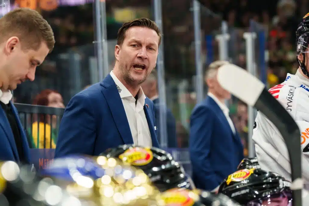 JYP pettyi taas – päävalmentajalta selvä viesti