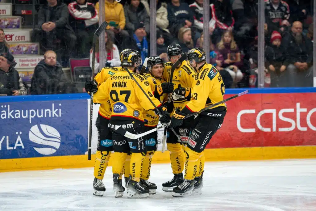 SM-liigassa ruma temppu – kuppi meni nurin