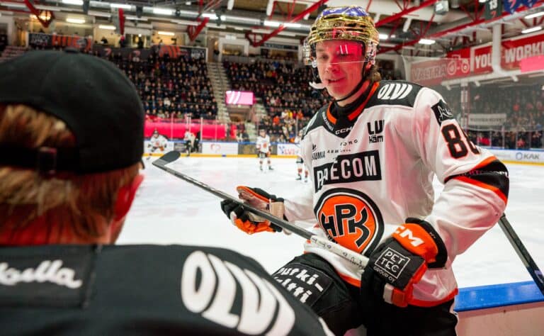 HPK kurimuksessa – Timo Jutilan kuuluisasta opista puhetta HPK kurimuksessa – Timo Jutilan kuuluisasta opista puhetta