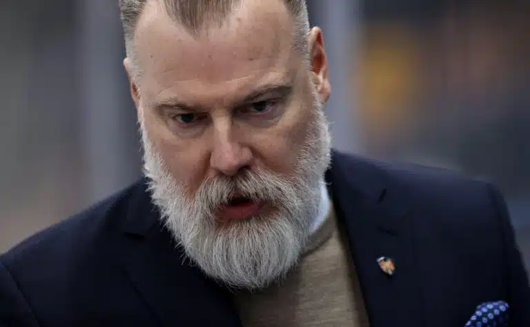 SM-liiga rankaisi kovalla kädellä Tapparan Rikard Grönborgia