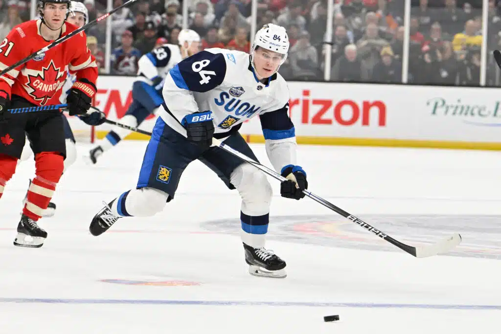 Kaapo Kakko kohtasi entisen joukkueensa – tämä tapahtui