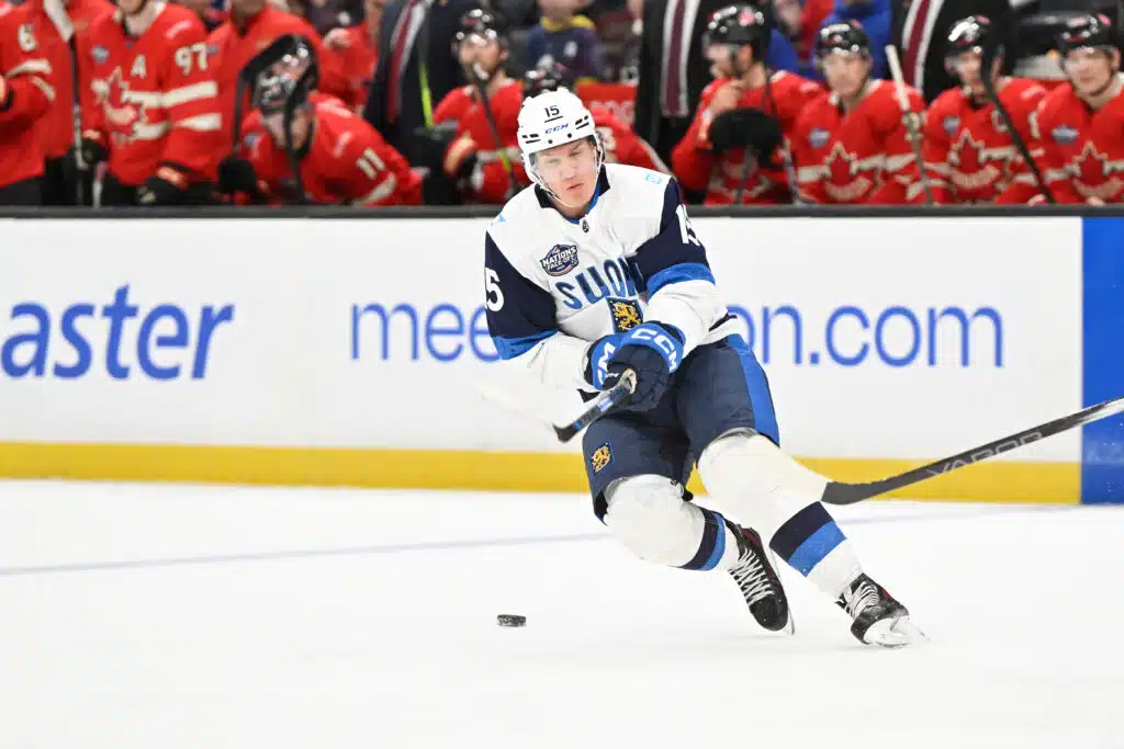 Anton Lundell maalasi ja tehoili NHL:n finaaliuusinnassa