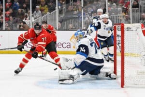 Kanadan jääkiekkojoukkueelle lisää huolia