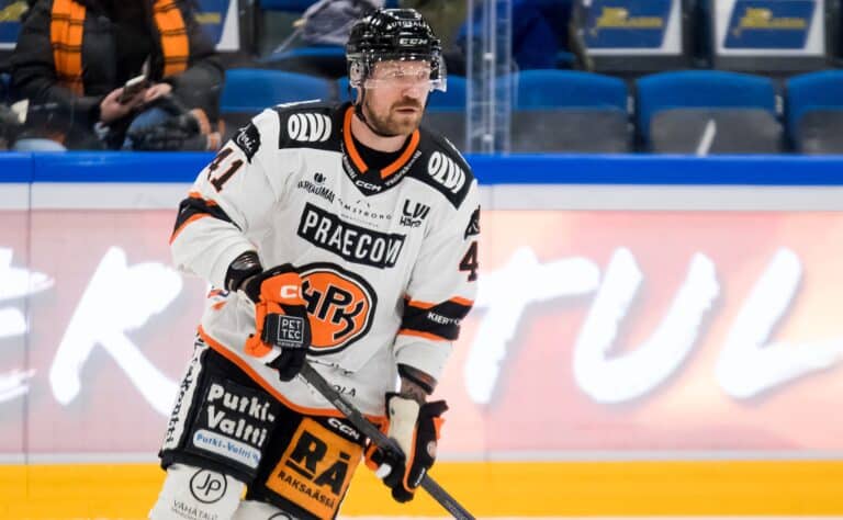 SM-liigassa ruma pääniitti - pelikieltoa tuli SM-liigassa ruma pääniitti – pelikieltoa tuli