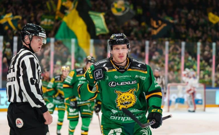 Ilves pahasti haavoittuneena Liigan huippukamppailuun