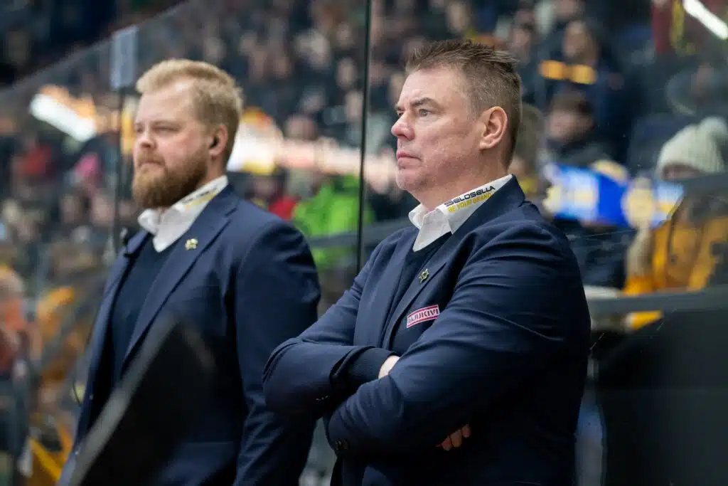 Raipe Helmisellä vaikea löytää sanoja trillerin jälkeen – ”Mitä tohon nyt sanot”