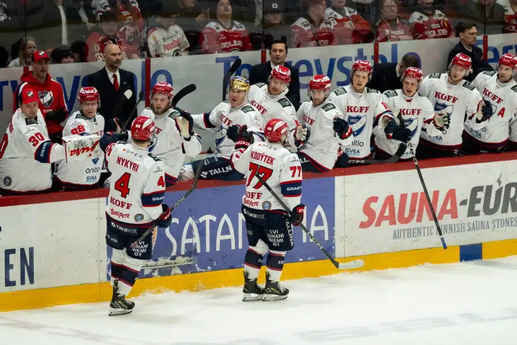 Ville Peltonen on saanut HIFK:n kuumaksi oikeaan aikaan – kellarikerroksessa järisyttävä tilanne