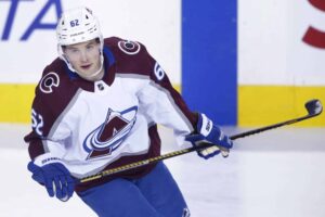 Artturi Lehkonen aloitti räväkästi