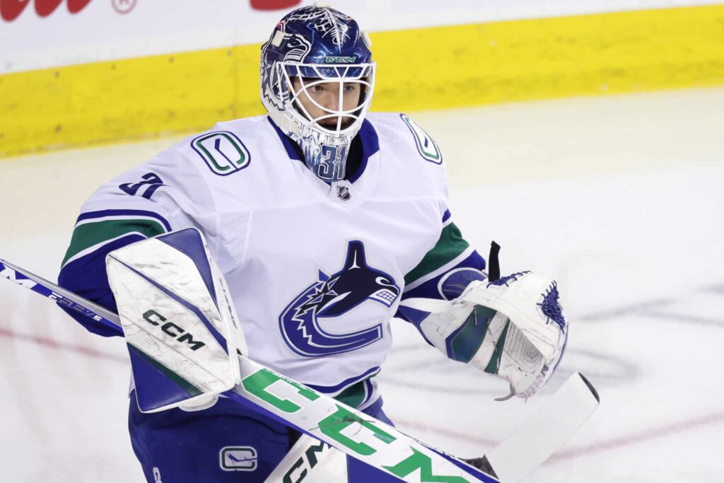 Arttu Wiskari tylytti Vancouver Canucksin logoa – nyt tuli kovaa palautetta Arttu Wiskari tylytti Vancouver Canucksin logoa – nyt tuli kovaa palautetta