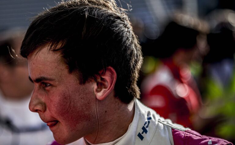 Tuukka Taposelta vahva työnäyte formuloissa Tuukka Taposelta vahva työnäyte formuloissa