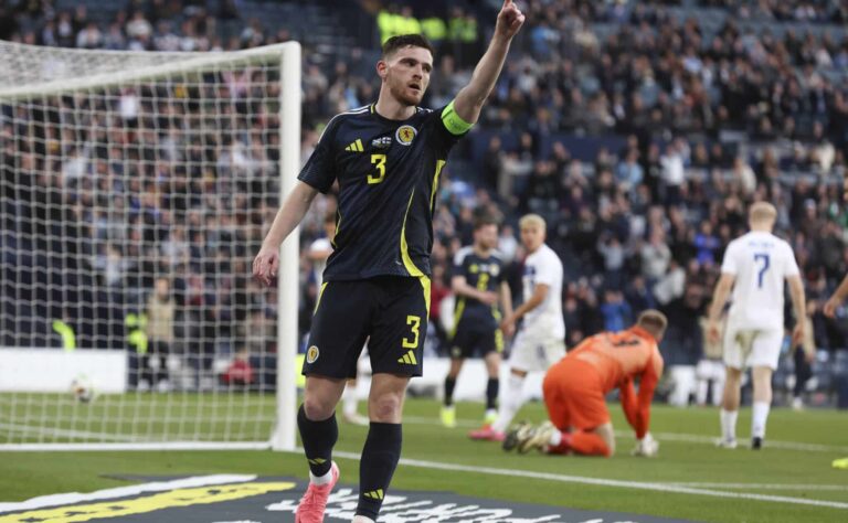 Liverpoolin luottopakista kantautui mielenkiintoinen huhu Liverpoolin luottopakista kantautui mielenkiintoinen huhu