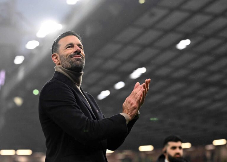 Vahvistus: Ruud van Nistelrooy sai potkut