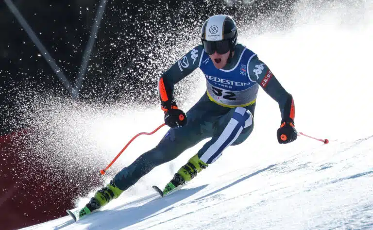 Syöksylaskija Elian Lehto vaisuna haastattelussa