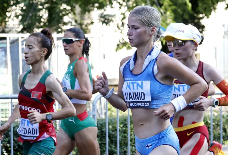 Alisa Vainio huippuaikaan Pariisin maratonissa – paras eurooppalaisjuoksija