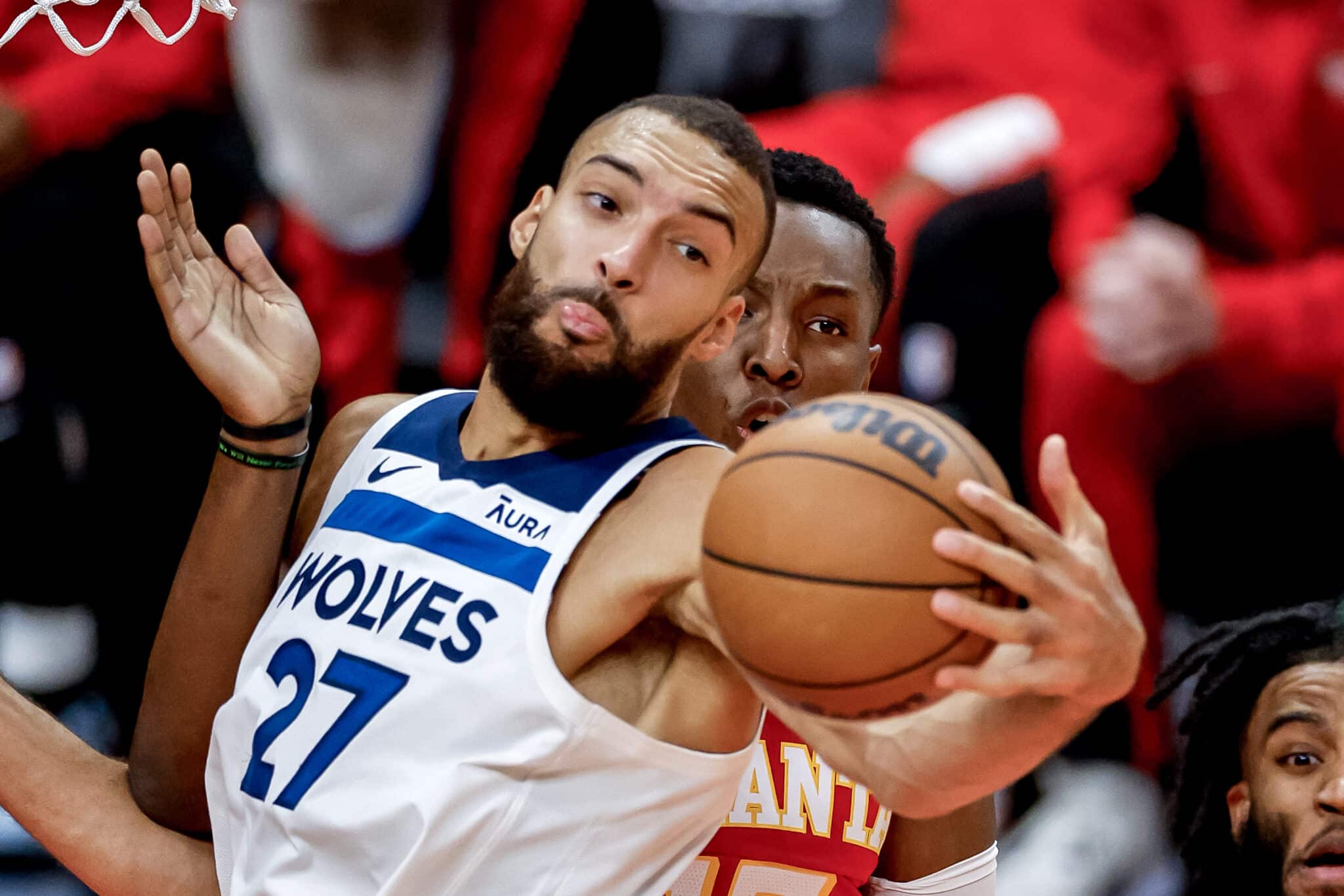 Supertähdet laulukuoroon – NBA:ssa tärähti mykistävä tuplatupla