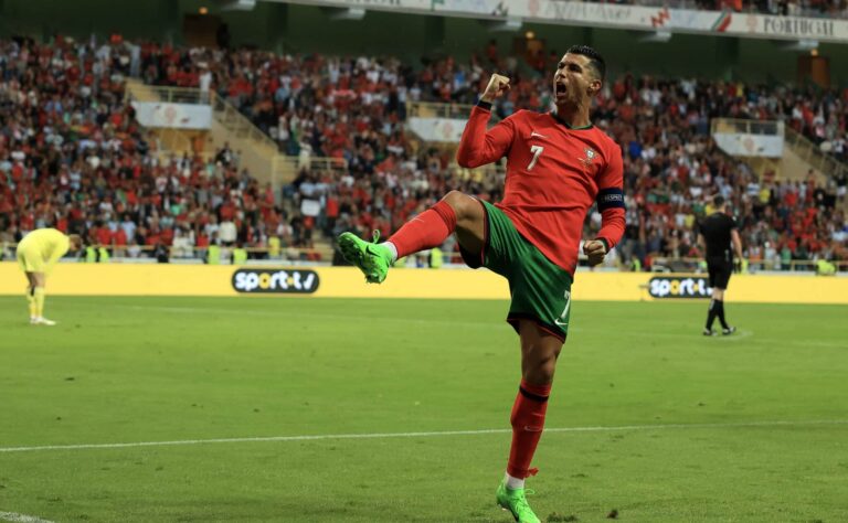 Cristiano Ronaldon poika debytoi maajoukkueessa – suurseurat jo kintereillä