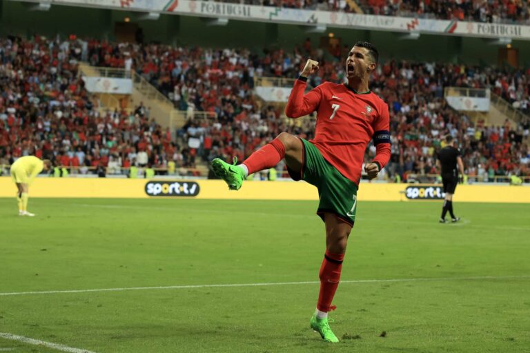 Cristiano Ronaldo löi tulevaisuuden tavoitteet pöytään