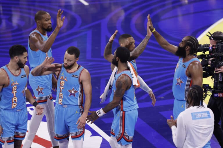 NBA:n supertähdellä on jo olympiakultaa ja MM-kultaa – haluaa nyt lisää arvometallia toisen maan paidassa