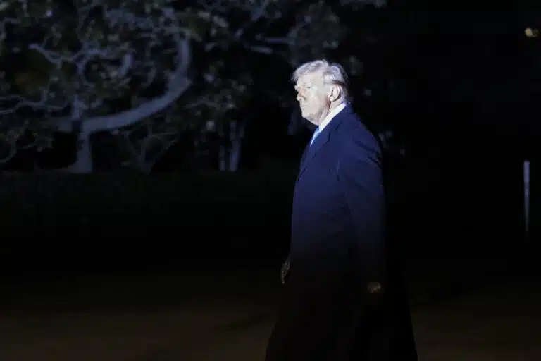 Donald Trump puhui illan jääkiekkofinaalista ja toivoi taas Kanadan liittyvän Yhdysvaltoihin